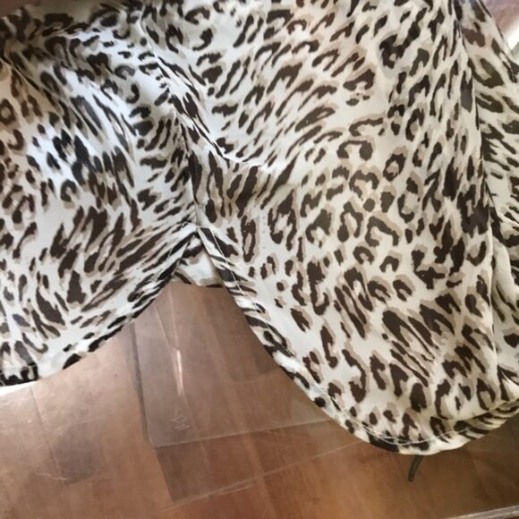 DKNY NEW Sheer Animal Print Blouse Lightweight Buttons Shirt Tunic Long Pocket M - Picture 10 of 14